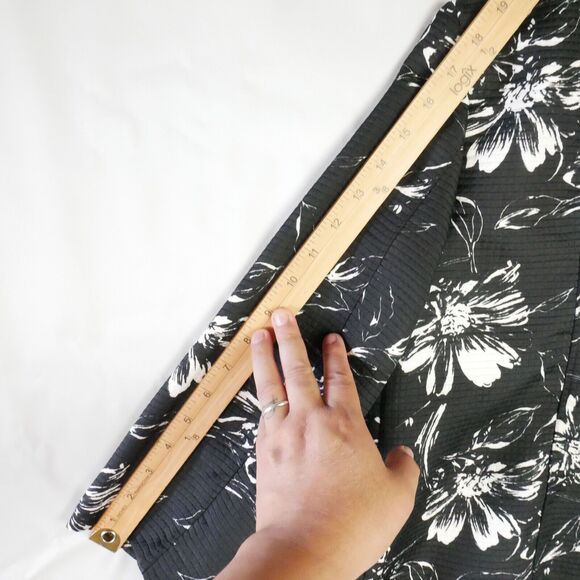 Christopher & Banks Womens Size S Flower Print Black & White Jacket One Button - Picture 10 of 11